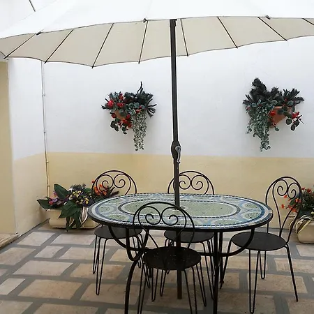 فندق مبيت وإفطار Palazzo Antonelli 2*