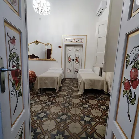 Palazzo Antonelli 3* Monopoli