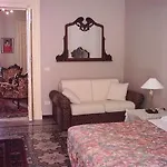 Bed & Breakfast Palazzo Antonelli 3*