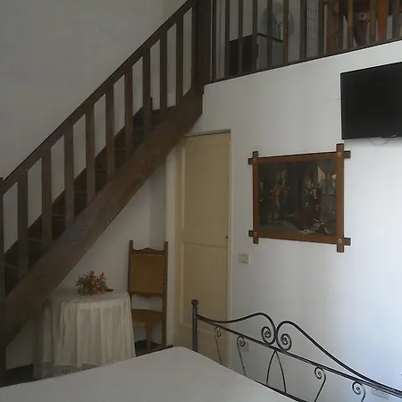 Palazzo Antonelli 住宿加早餐酒店 3*