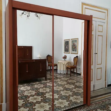 Bed & Breakfast Palazzo Antonelli 3*